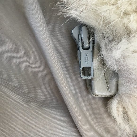 Vintage Saga Fox Fur Jacket, Cream/Ivory/Beige, Size M - Picture 8 of 8